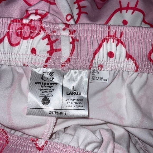 Hello Kitty pajama pants- large - Picture 7 of 7